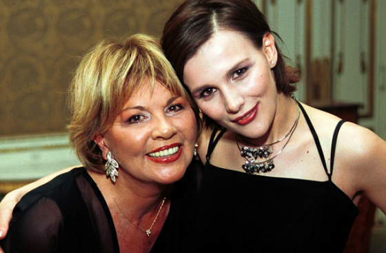 Image: http://kozonseg.hu/upload_images/uploaded-file-1462112977-424064610.png